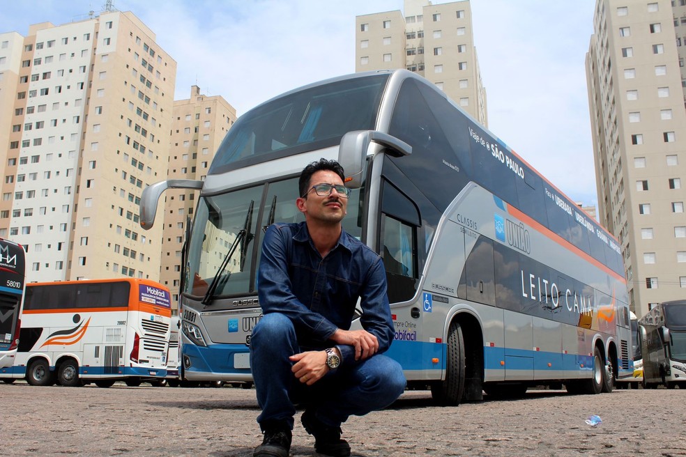 Encontro reúne fãs de ônibus no Centro-Oeste de Minas
