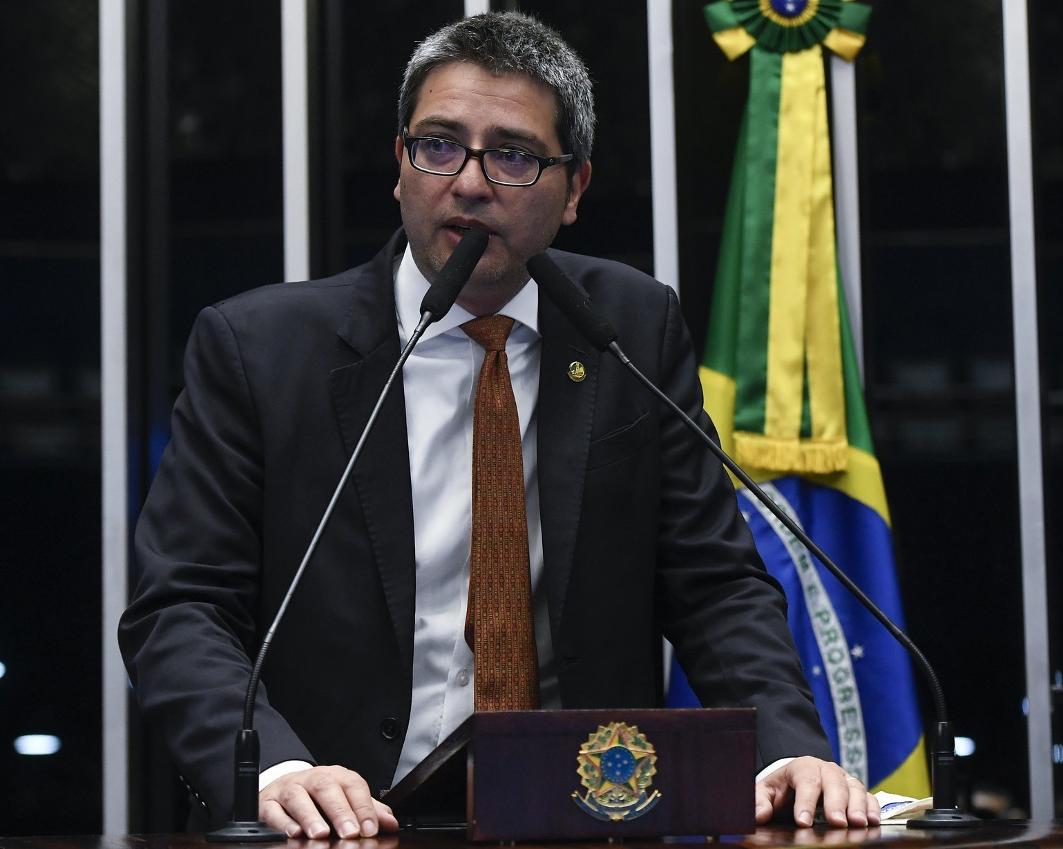 PL escolhe Carlos Portinho como pré-candidato ao Senado na vaga de Cláudio Castro