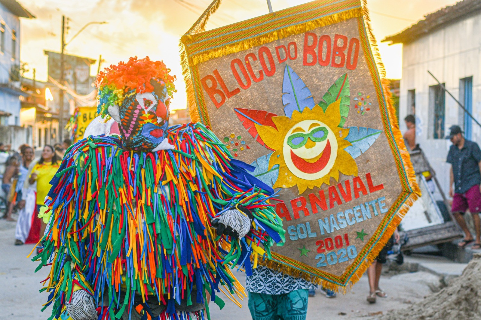 Bloco do Bobo resiste ao afundamento do solo e mantém tradição em Maceió