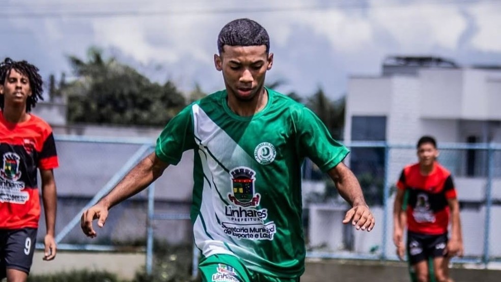 Danilo de Souza dos Santos Soares morreu após ser baleado na nuca em "brincadeira" da prima — Foto: Reprodução/Redes sociais