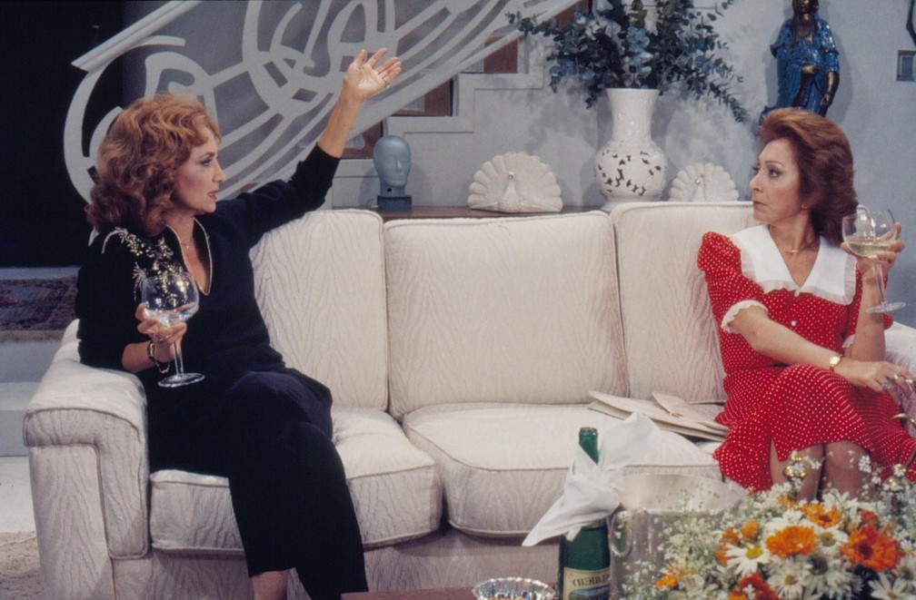 Eva Wilma e Aracy Balabanian em "Elas por Elas" — Foto: Nelson Di Rago