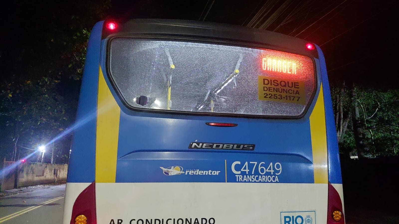 Rodoviários entram em greve no Rio; viações afirmam que 30 ônibus foram vandalizados em piquetes