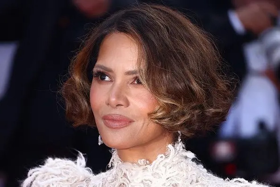 Estrelas de Hollywood, incluindo a atriz Halle Berry, falaram sobre suas próprias experiências com a menopausa e seu impacto. — Foto: FilmMagic via Getty Images