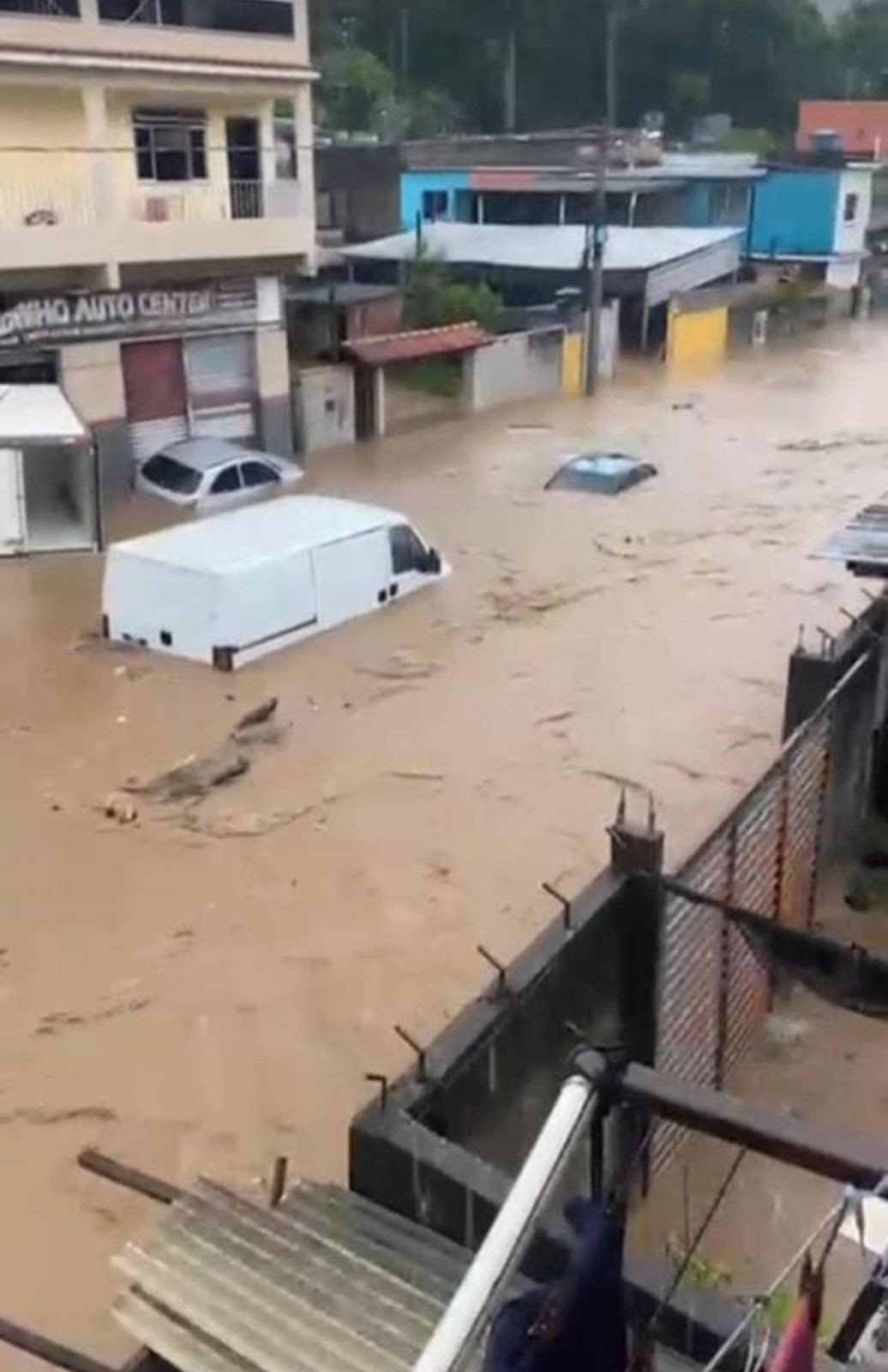 Rio Claro decreta situação de emergência após fortes chuvas e enchente; saiba como ajudar