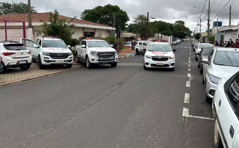 Assaltantes são presos pela PM em Ibaté após roubo a residência em Américo Brasiliense