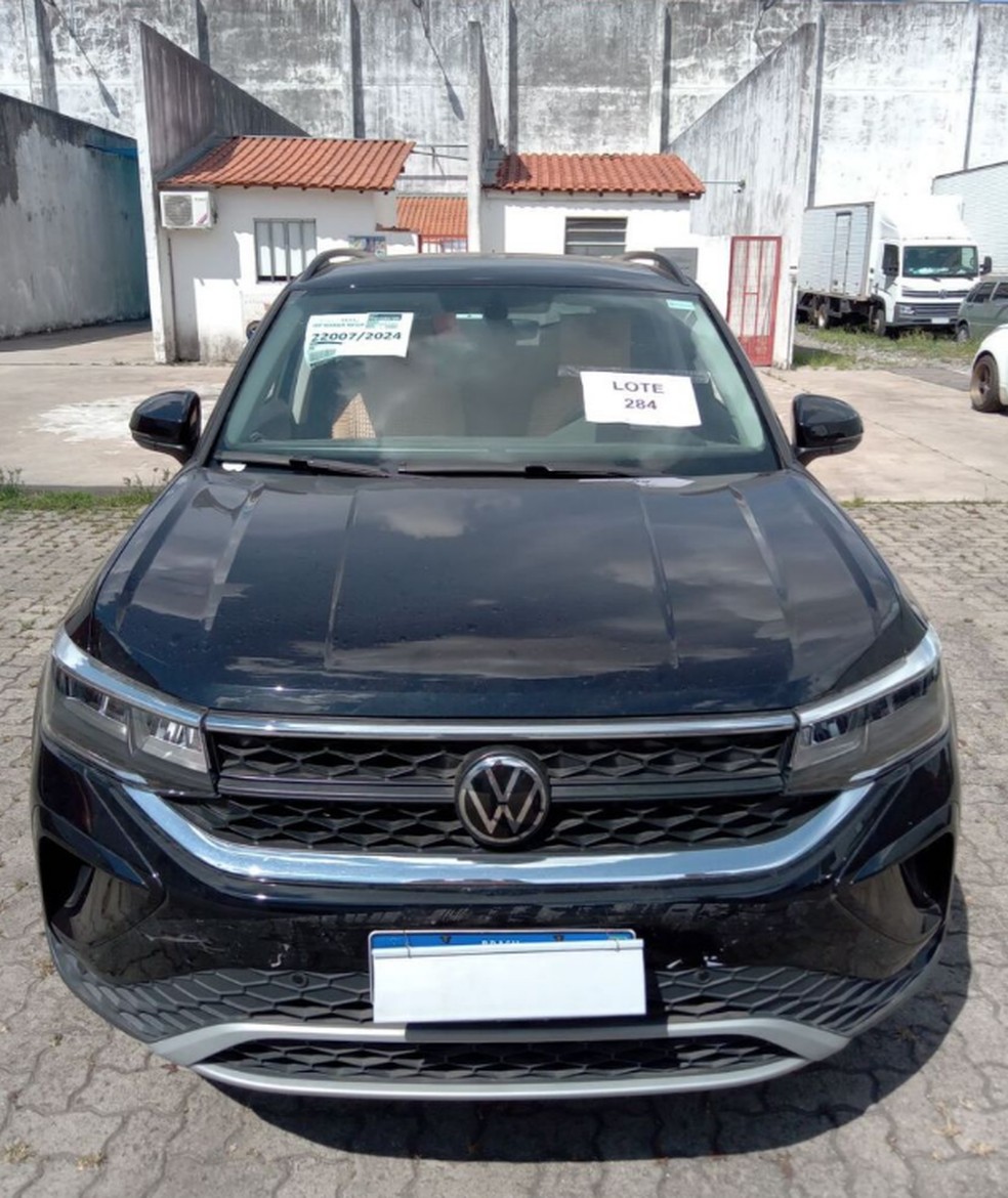 No lote 284, é possível adquirir um veículo Volkswagen Taos CL TSI, usado, a partir de R$ 80 mil. — Foto: Divulgação/ Receita Federal