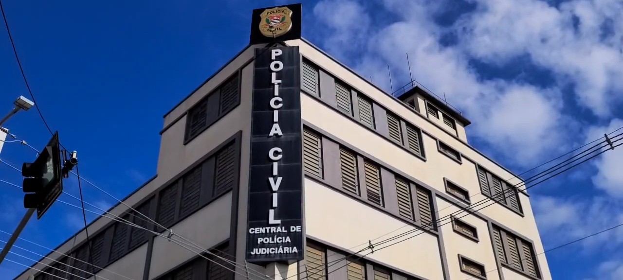 Homem é preso após agredir a mãe idosa com soco no interior de SP