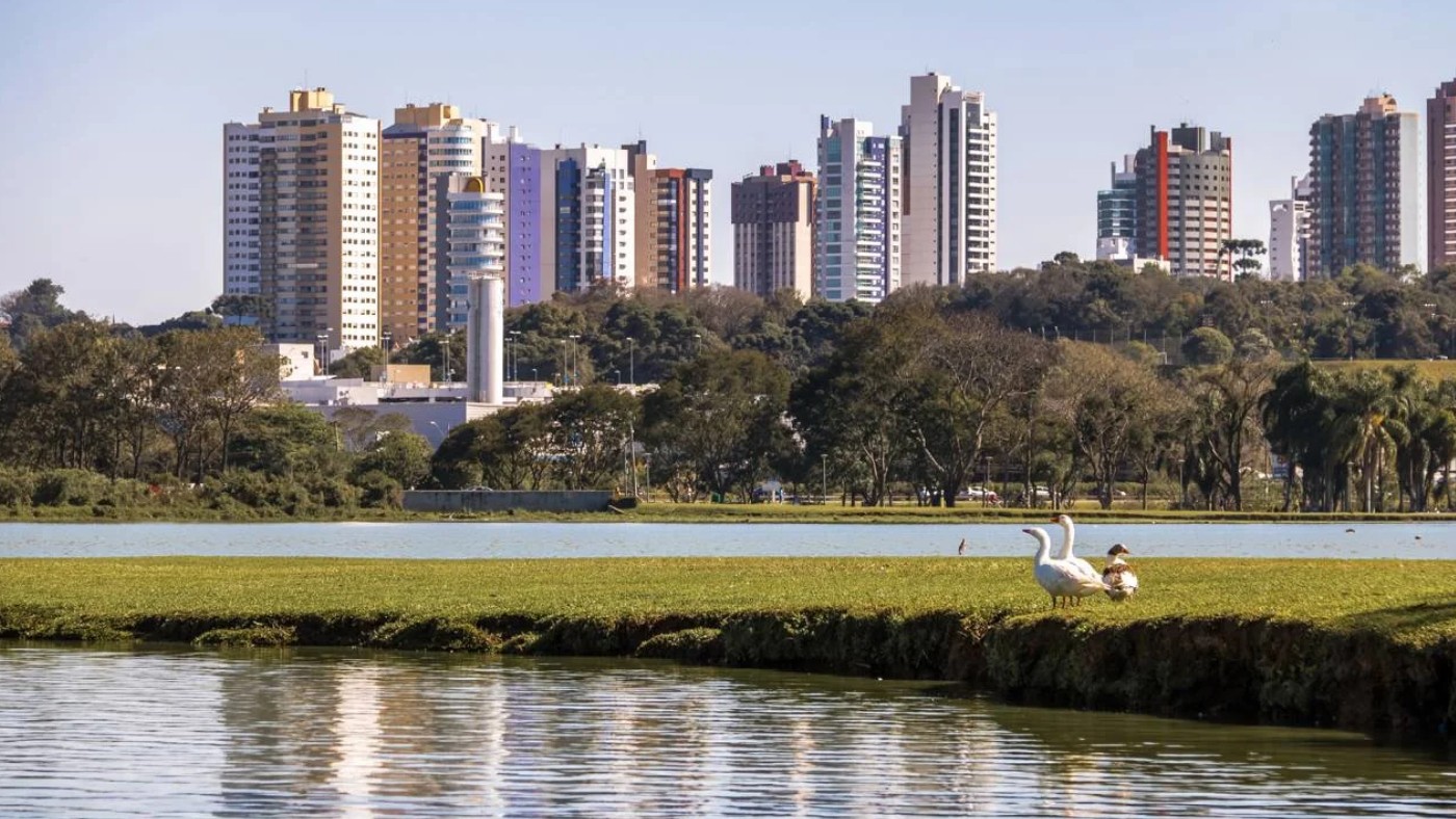 Mesmo com Selic alta, mercado imobiliário de Curitiba mostra sua força