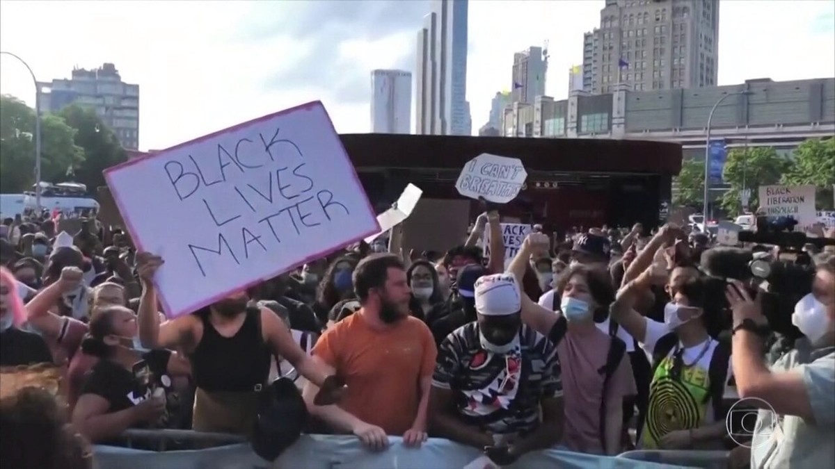Manifestantes voltam a ocupar ruas dos EUA em atos após morte de George ...