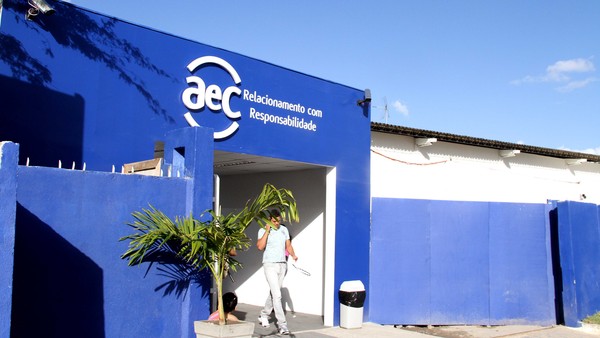 AEC Centro de Contatos condenada por limitar ida ao banheiro