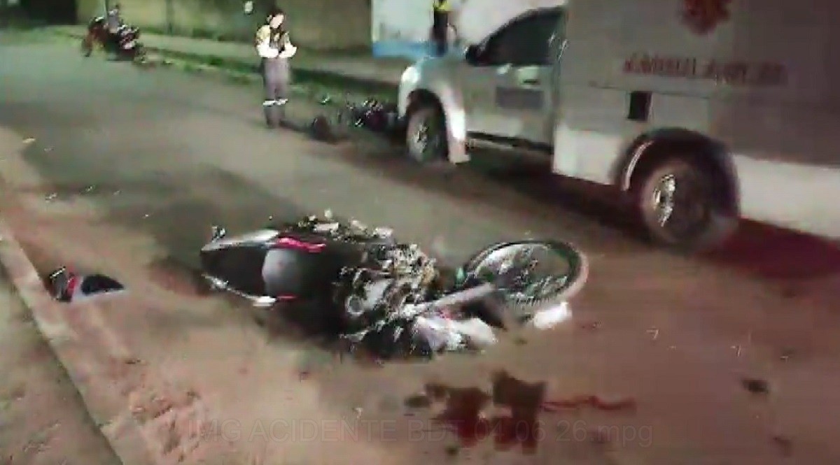 Colisão frontal entre motocicletas deixa três feridos na avenida Presidente Vargas, em Santarém