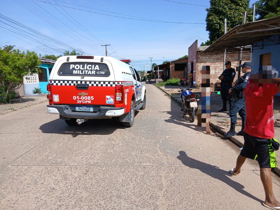os suspeitos foram interceptados na rua Josino Cardoso Monteiro — Foto: Polícia Militar/Divulgação
