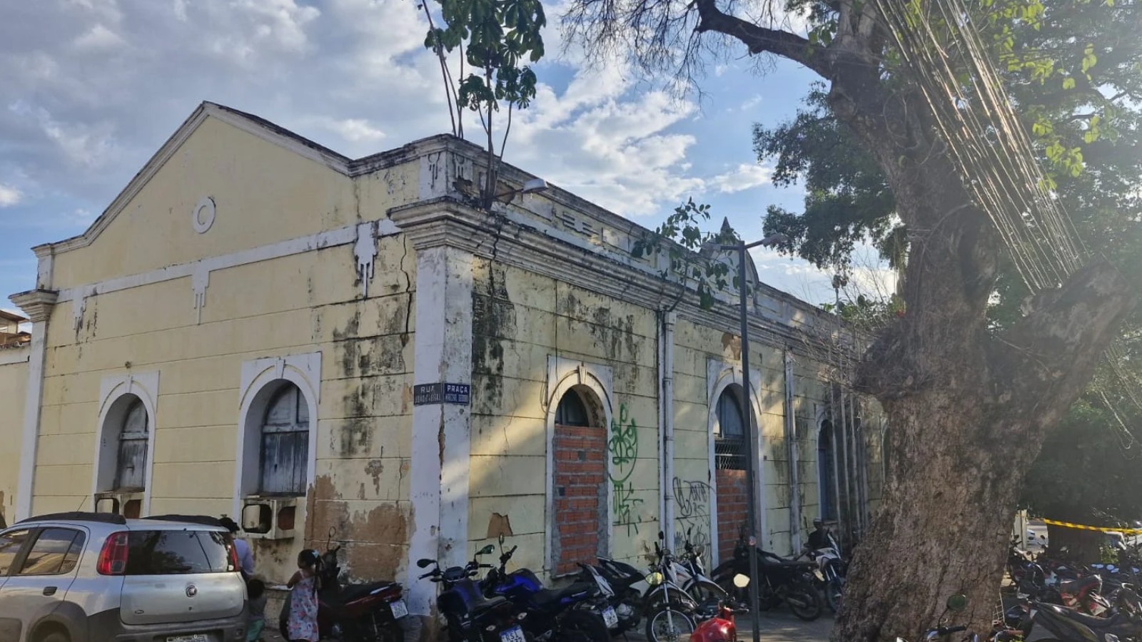 Ambulantes devem ganhar novo espaço em prédio no Centro de Teresina cedido por 20 anos à prefeitura