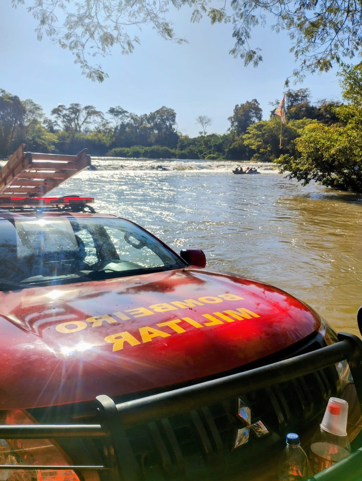 Corpo de adolescente que se afogou no Rio Preto é encontrado boiando após três dias de buscas