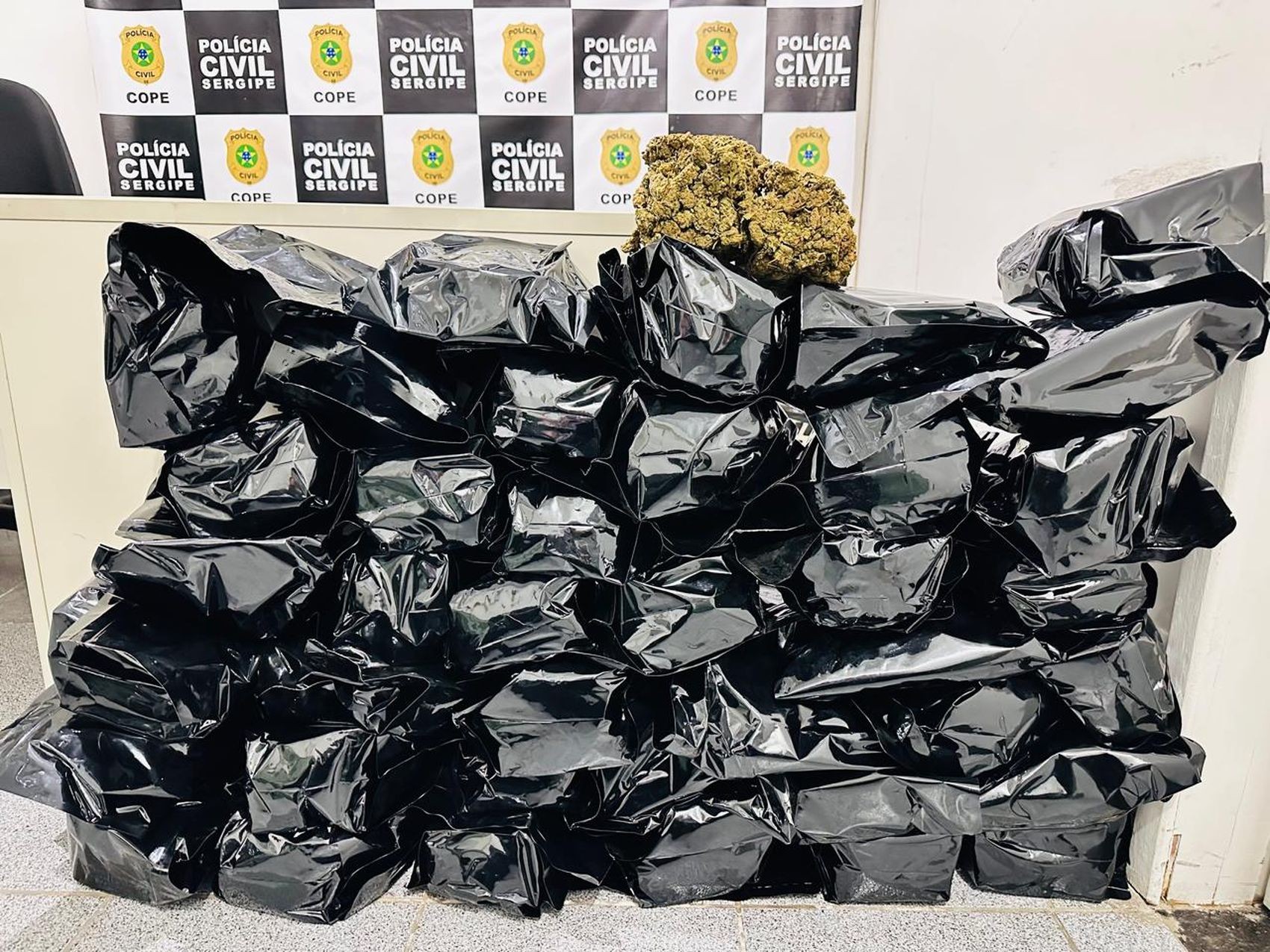 Polícia prende suspeito de tráfico de drogas interestadual em Nossa Senhora do Socorro