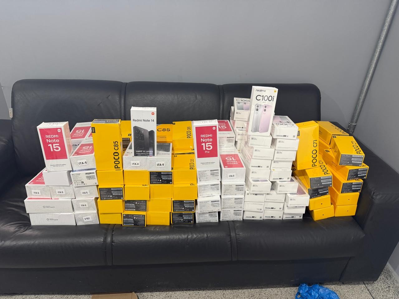 PM apreende carga de celulares e tablets avaliada em R$ 520 mil em Itaquaquecetuba