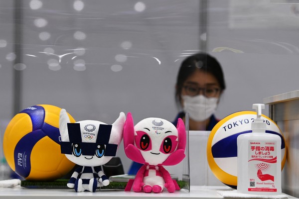 Consulado Geral do Japão em Curitiba - Estamos há apenas um ano desse  grande evento mundial com dois mascotes que são a cara do Japão!🎌 .  #MIRAITOWA: mascote da Olimpíada Tokyo 2020🥋