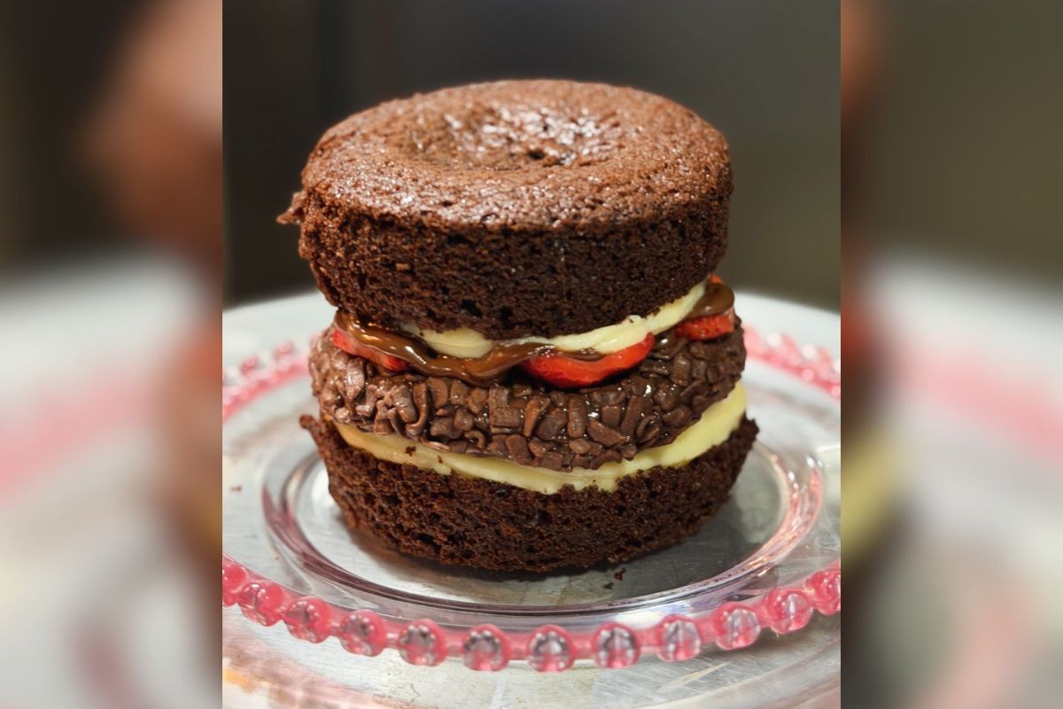 O que é o ‘SanduBolo’? Confeiteira fatura mais de R$ 1 mil em um dia com sobremesa viral em MS