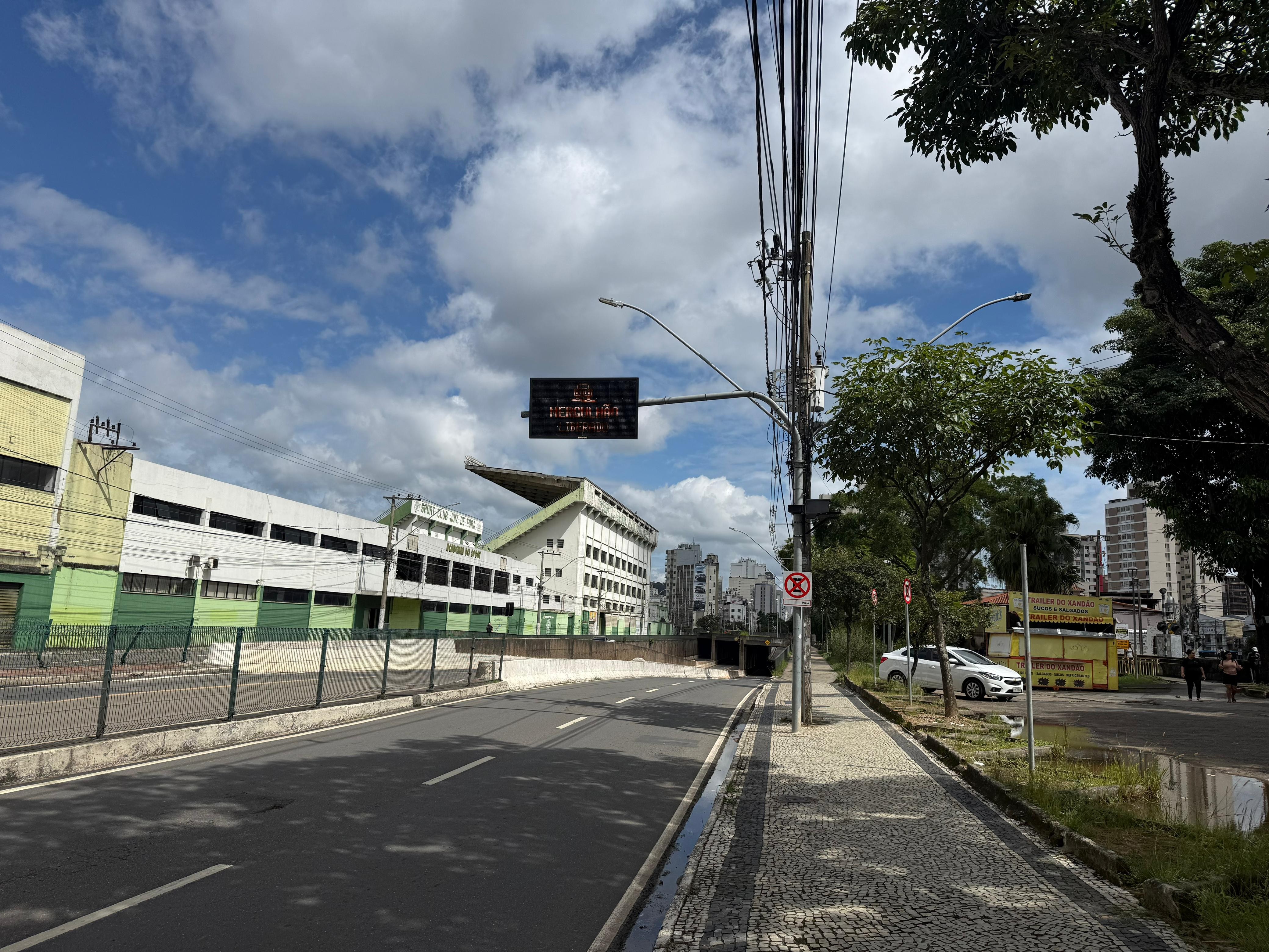 Juiz de Fora após o temporal: informações sobre ônibus, trânsito, escolas, saúde, abastecimento de água e mais