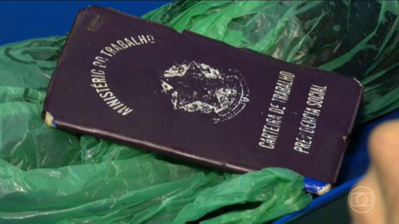 Brasil criou 257,5 mil empregos com carteira assinada em abril, melhor resultado da série iniciada em 2020