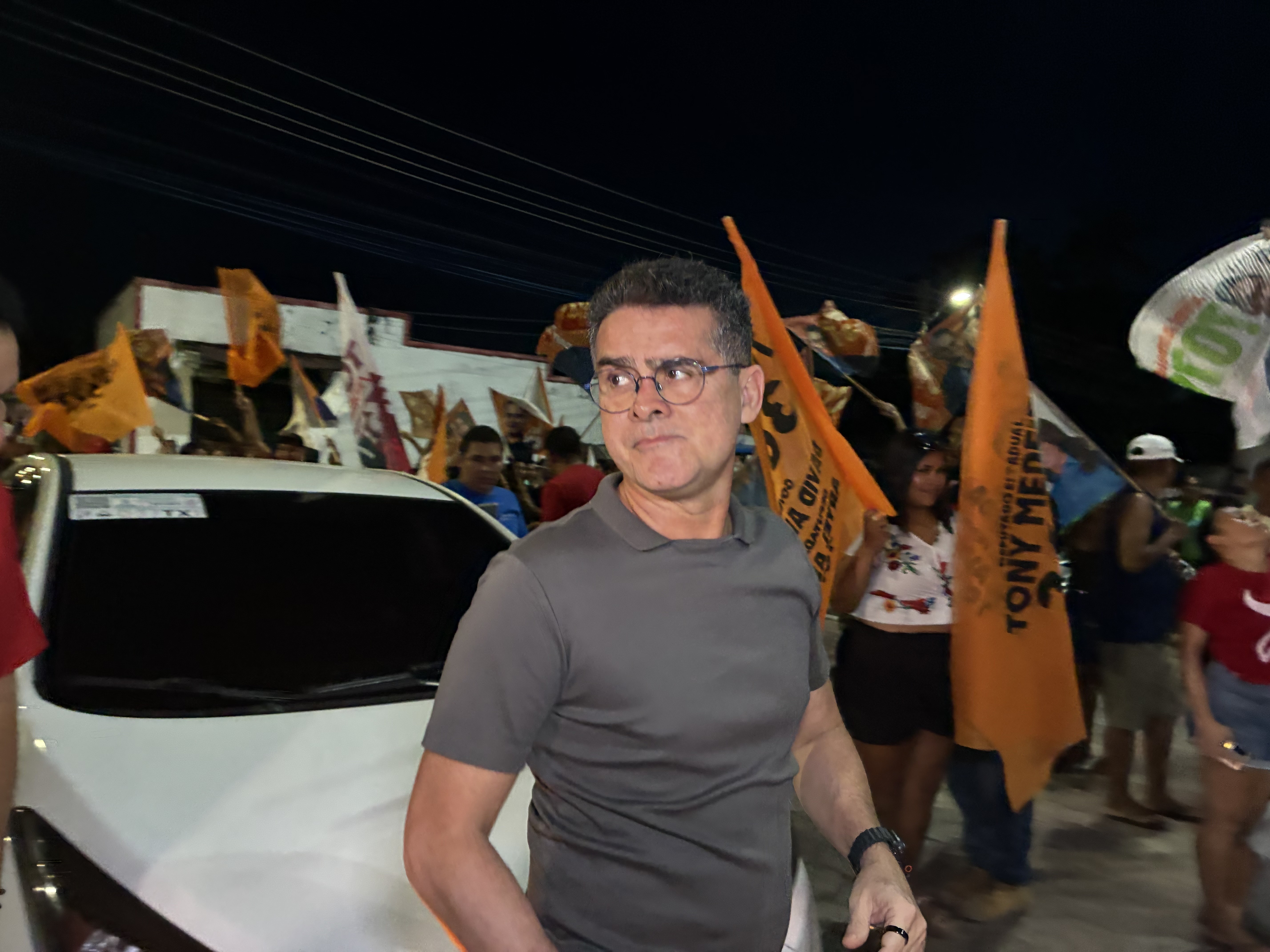 Eleições 2026: David Almeida realiza caminhada em Parintins e promete fortalecer setor primário no estado