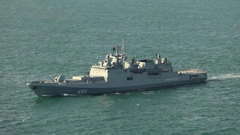 O incidente na terça-feira envolveu uma fragata russa, a Almirante Grigorovich. — Foto: Ministério da Defesa do Reino Unido via BBC