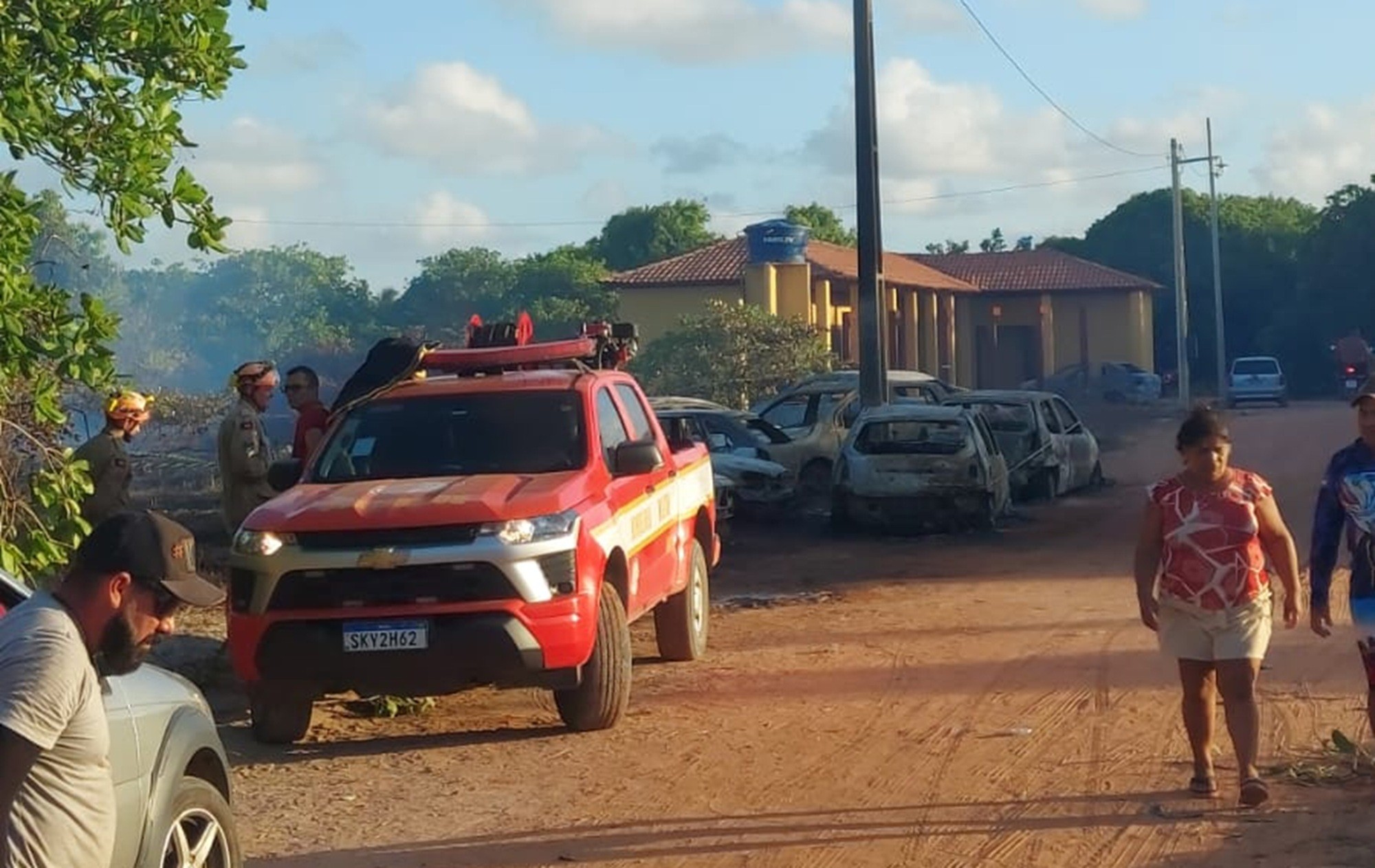 Incêndio destrói vários carros no distrito de Barra de Mamanguape, na PB; Vídeo
