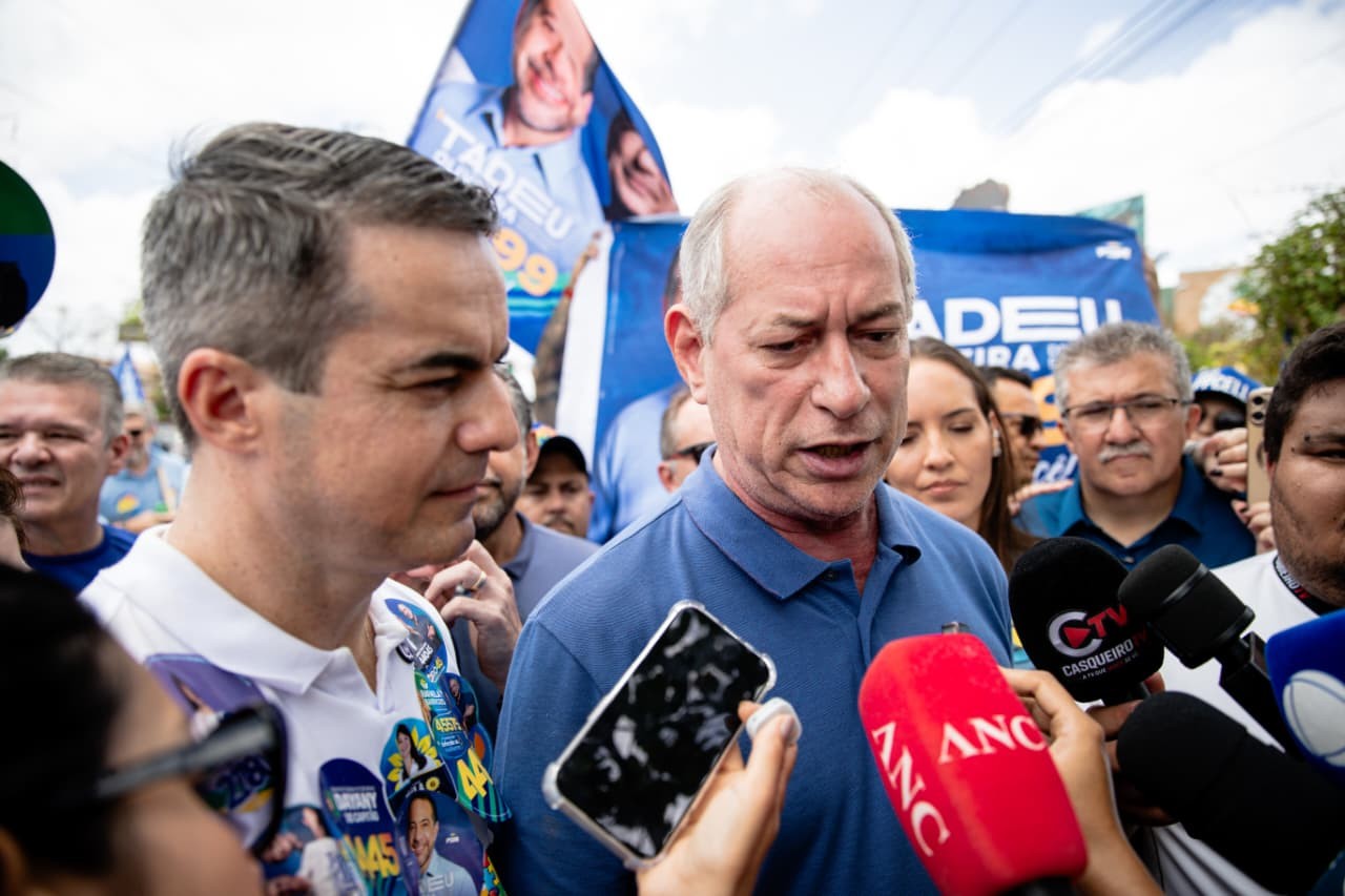 Ciro Gomes diz que apoio de Flávio Bolsonaro é 'irrelevante' no Ceará e apresenta propostas no último dia de campanha