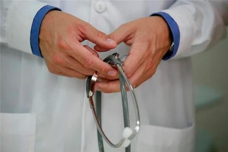 No Brasil, 4 de cada 10 alunos de medicina privada não alcançaram o Enamed