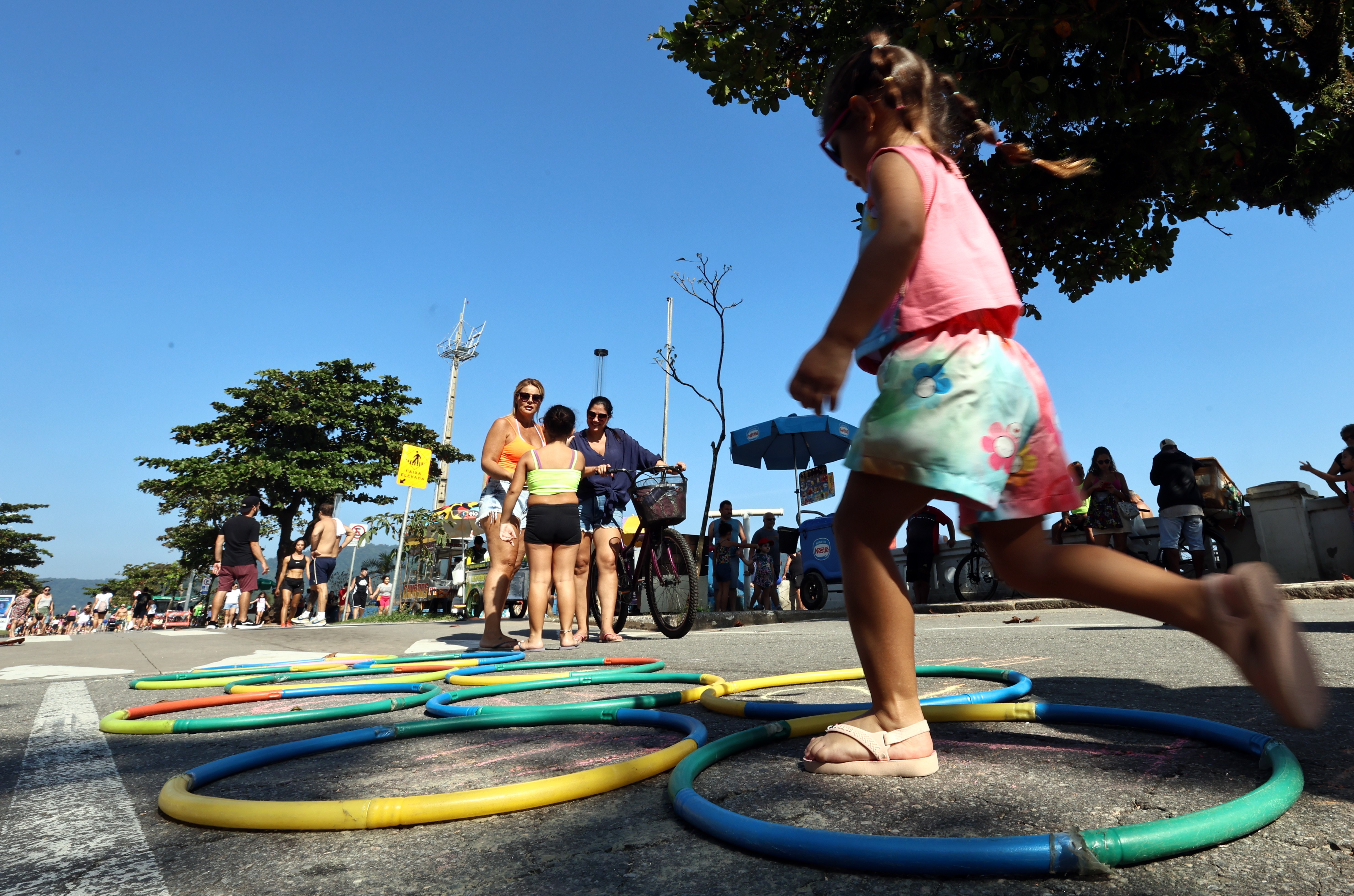 Santos interditará trecho da avenida da praia aos domingos para lazer com projeto 'Vem pra Orla'; veja mudanças no trânsito