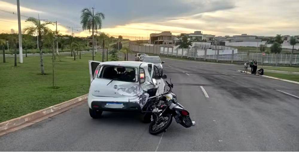 Motociclista morre após colidir em veículo enquanto praticava 'racha' em MT