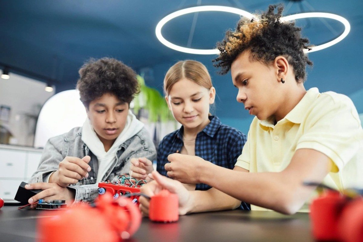 Tecnologia na Escola: Descubra os Limites e Possibilidades
