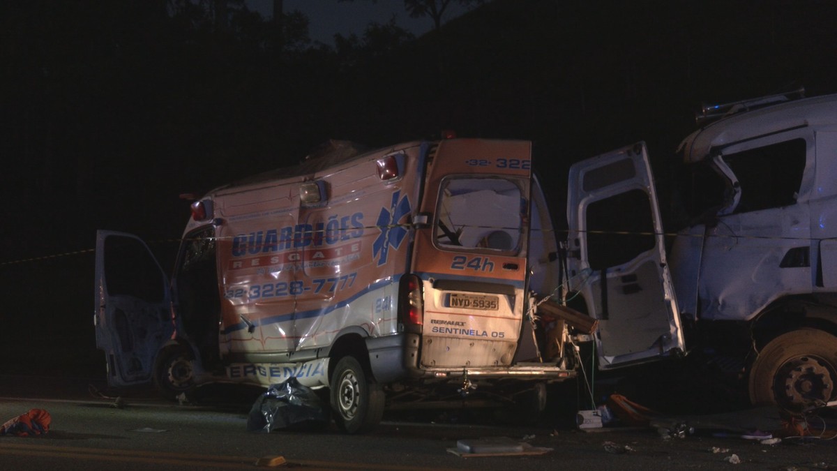 Empresa dona de ambulância envolvida em acidente que matou 5 na BR-040 não tinha responsáveis técnicos, aponta relatório