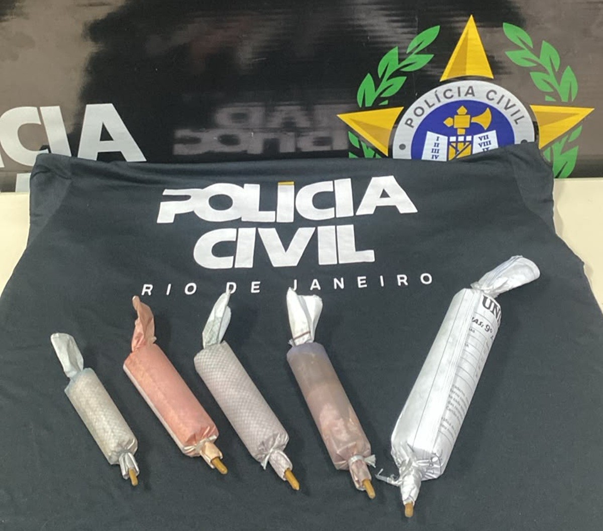 Polícia apreende bombas e investiga plano de tumulto em transmissão de jogo do Brasil no RJ