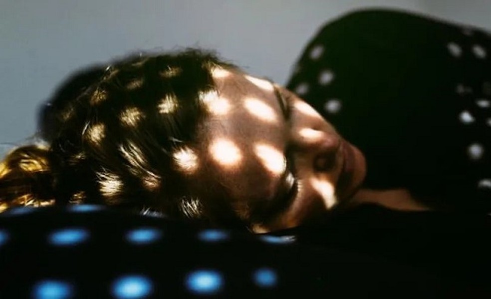 Alguns cientistas dizem que a ioga também ajuda a combater a depressão e outros transtornos de saúde mental — Foto: G1