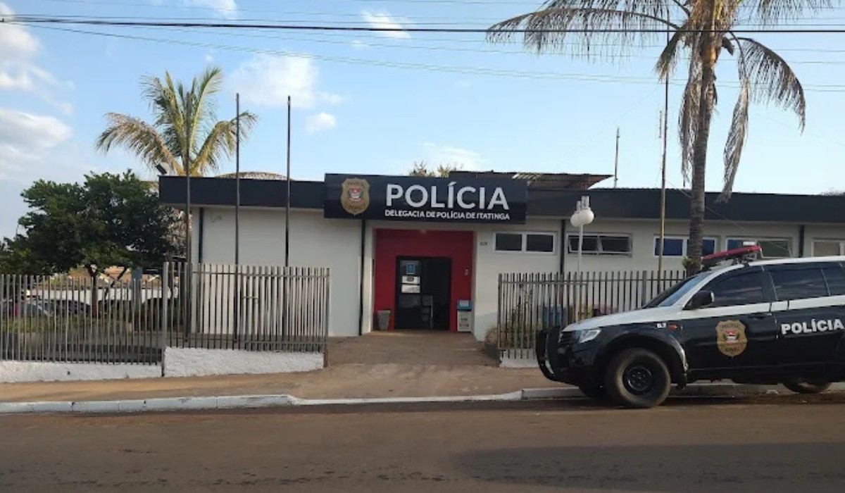 Homem é preso por suspeita de ameaçar e xingar esposa em Itatinga
