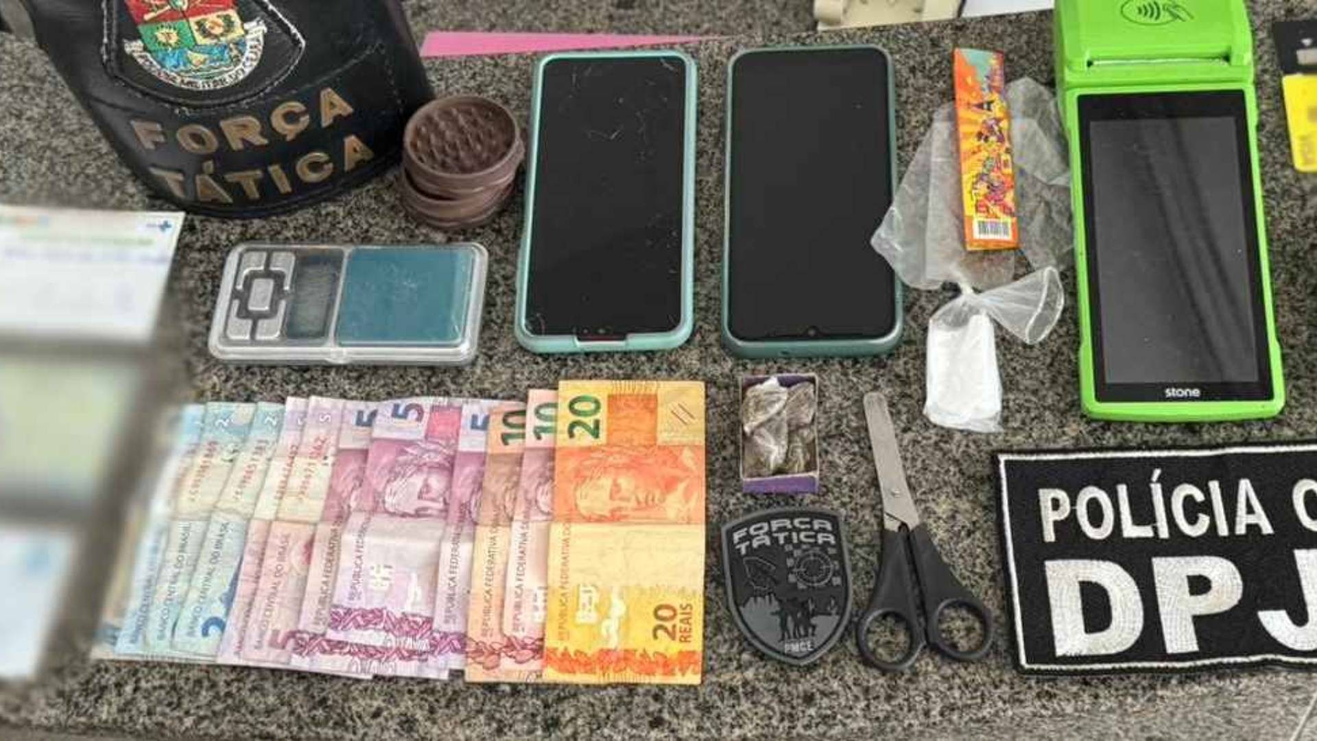 Casal é sequestrado e homem morto por facção após mulher perder pedras de crack