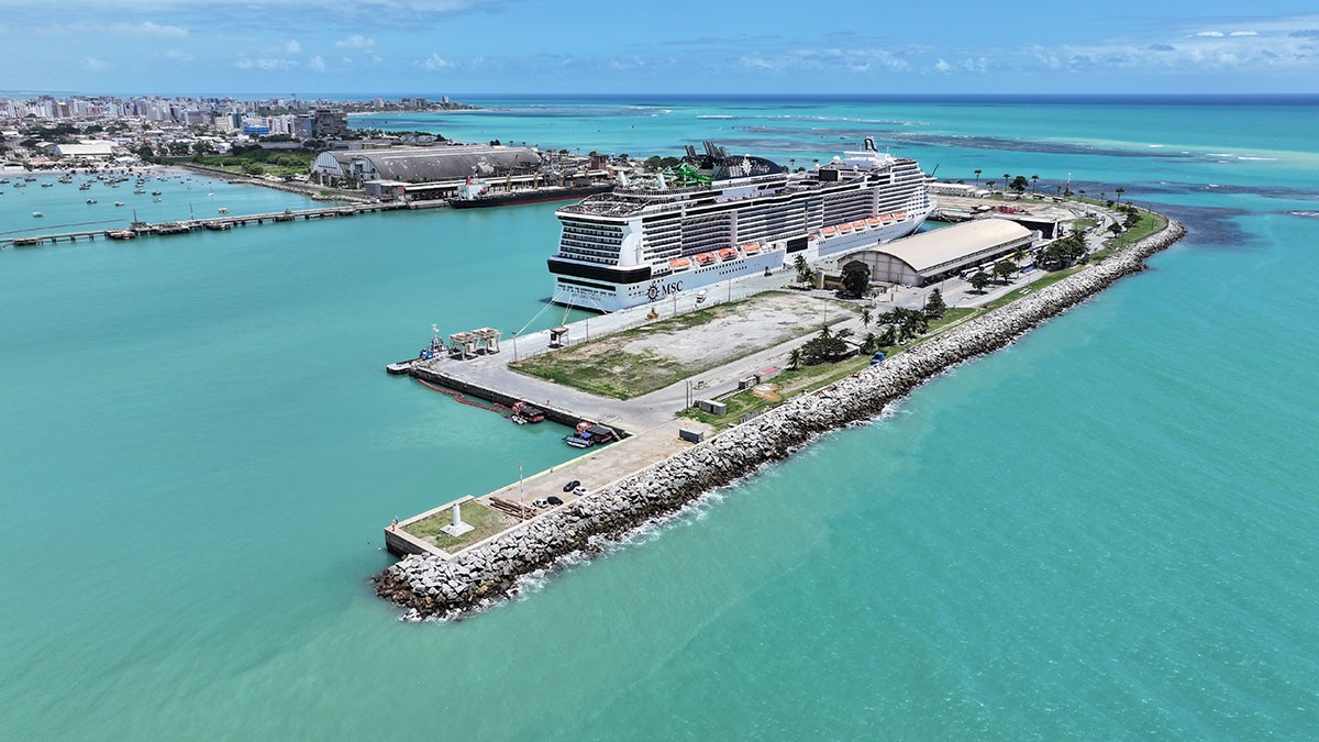 Armazenamento de ácido sulfúrico é suspenso no Porto de Maceió