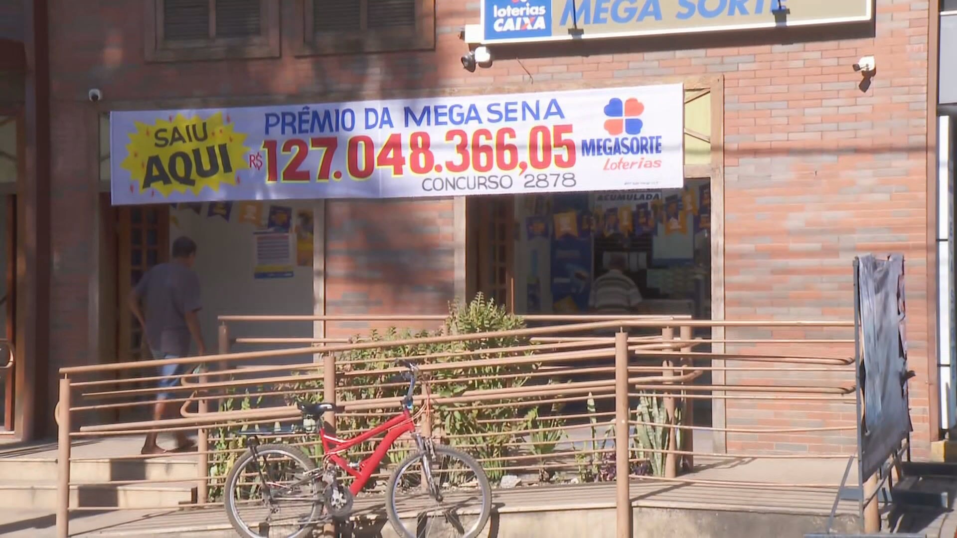 Prêmio milionário da Mega-Sena agita cidade de Matozinhos: quem é o ganhador?
