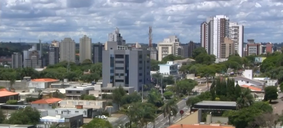 Morador de Jundiaí (SP) conta que a localização do imóvel foi uma das coisas levadas em conta na hora de comprar apartamento. — Foto: Reprodução/TV TEM