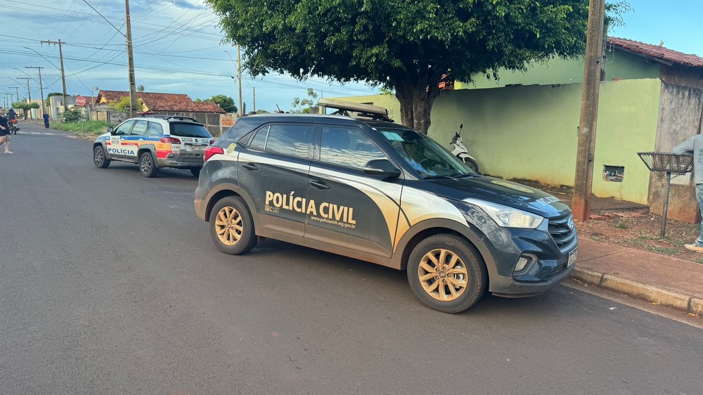 Idoso é encontrado morto dentro de casa e polícia suspeita de latrocínio após sumiço de TV em Ituiutaba