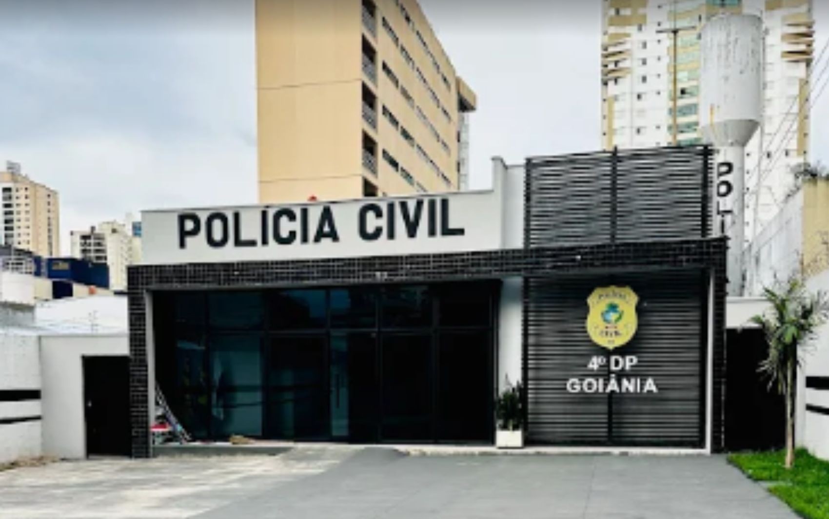 Dentista é presa suspeita de causar sequelas em pacientes com procedimentos estéticos