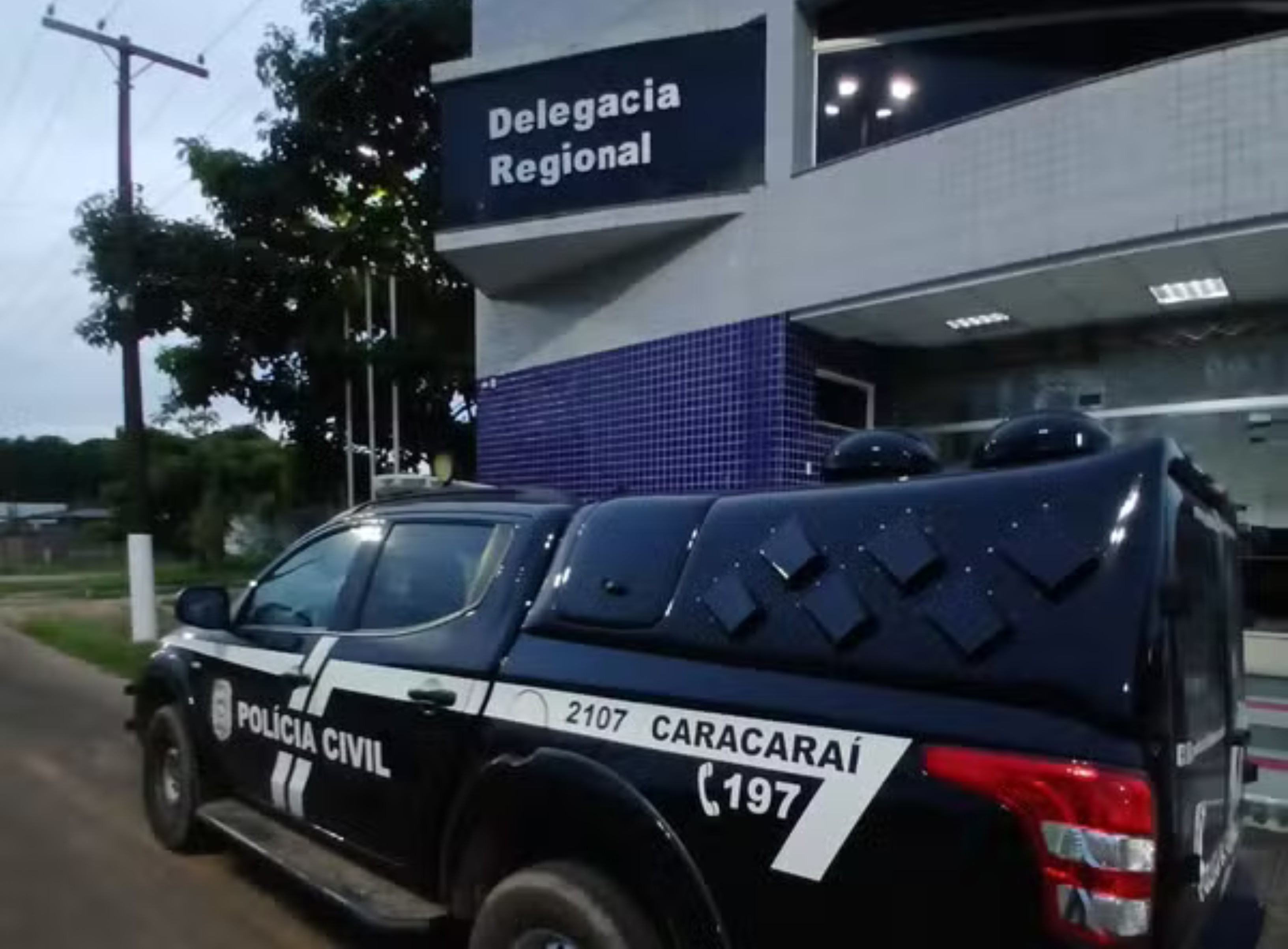 Homem é ferido com golpe de machado ao tentar levar esposa para casa em Caracaraí