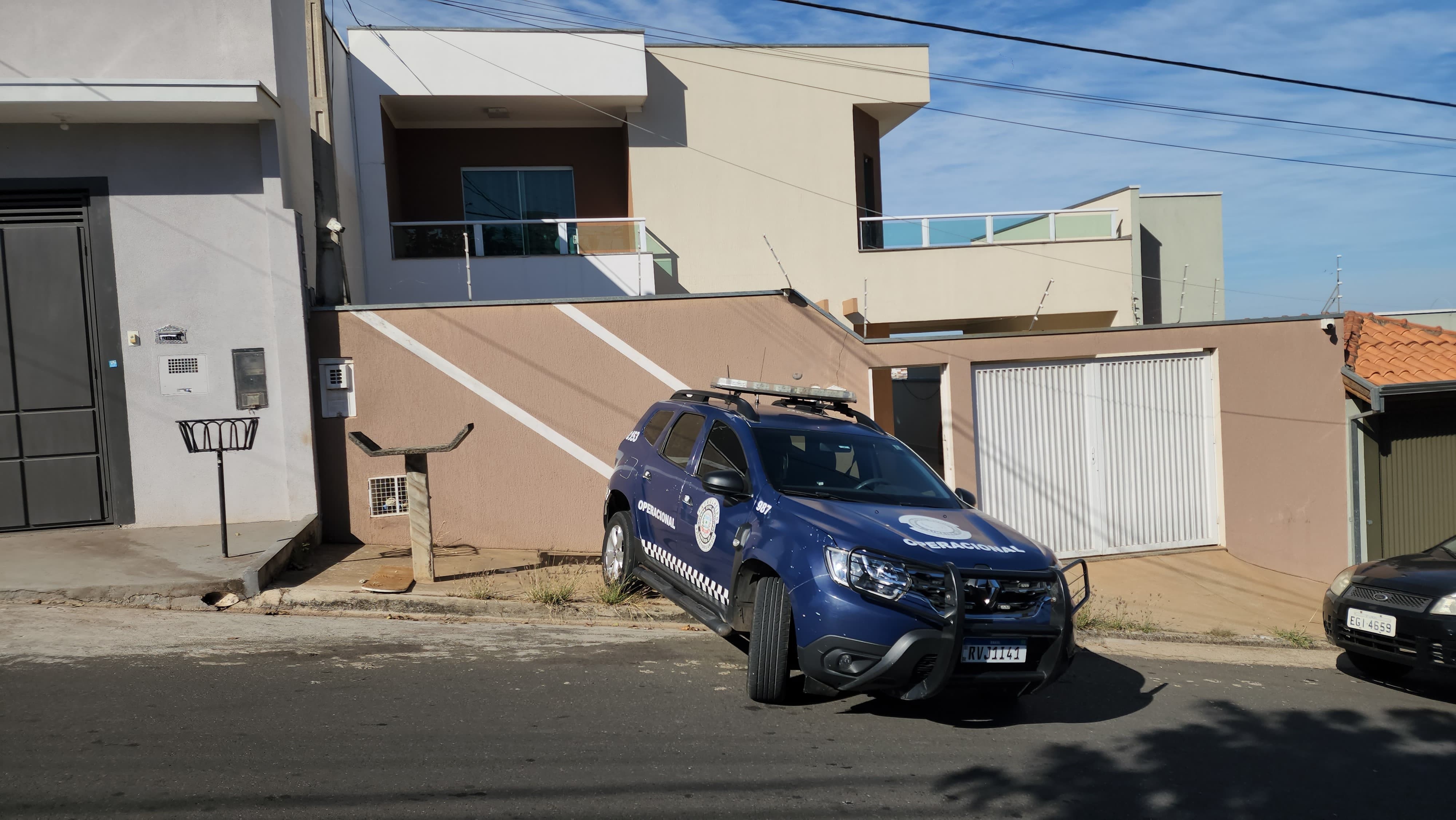 Mulher é encontrada morta em quarto alugado em residência de Limeira