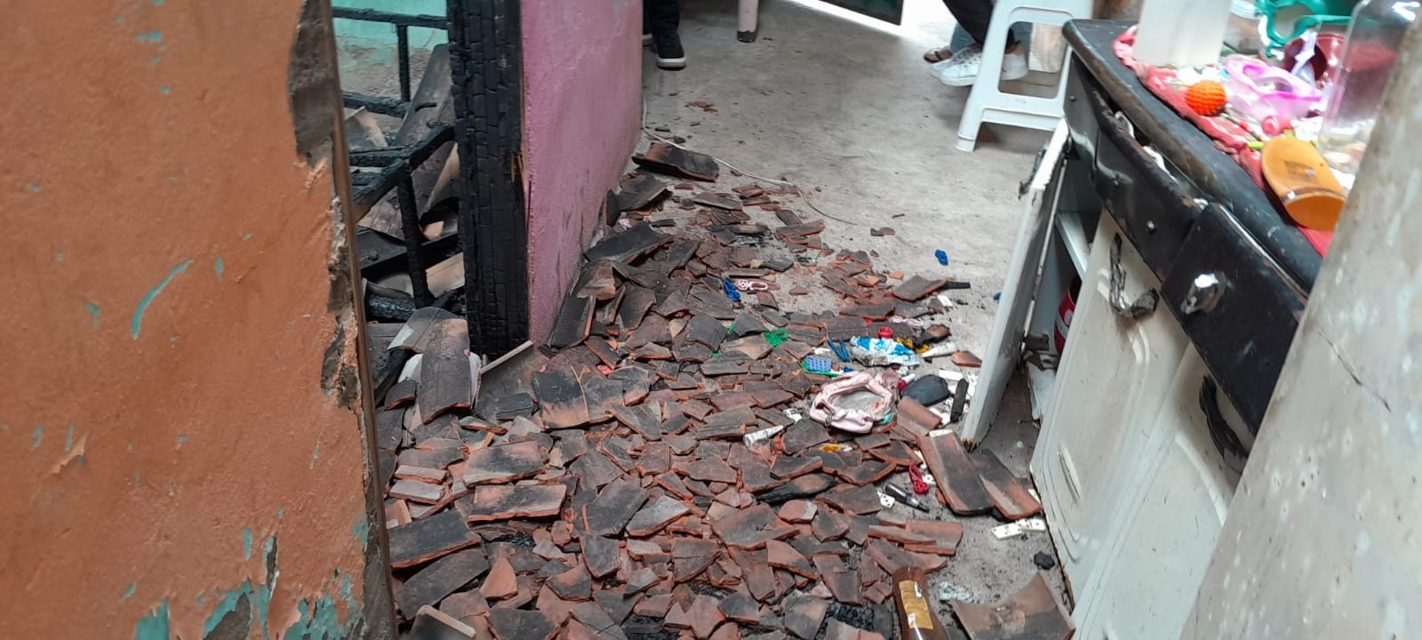 Polícia investiga incêndio em imóvel após mulher denunciar ameaças do ex-namorado, na Paraíba