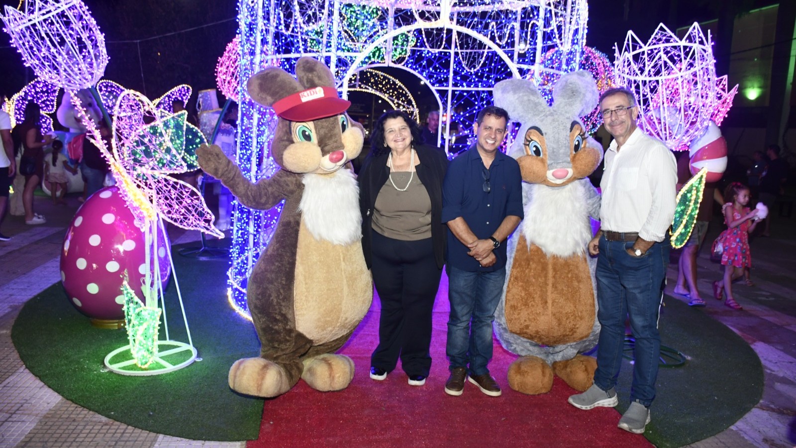 Páscoa Fantástica ACISC é inaugurada na Praça do Mercado e encanta famílias