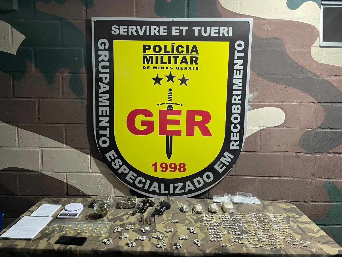 Com tornozeleira eletrônica, homem é preso por chefiar tráfico de drogas na Zona Leste de Juiz de Fora