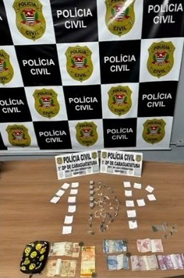 Polícia Civil faz campana e flagra dupla por tráfico de drogas em quadra em Caraguatatuba