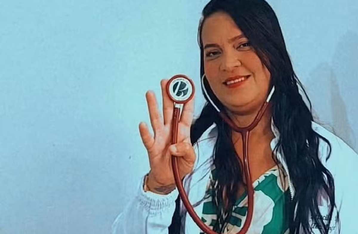 Mulher morta a facadas pelo ex na frente dos filhos recebia ameaças desde a separação, diz irmã: 'Deixou dossiê com tudo'