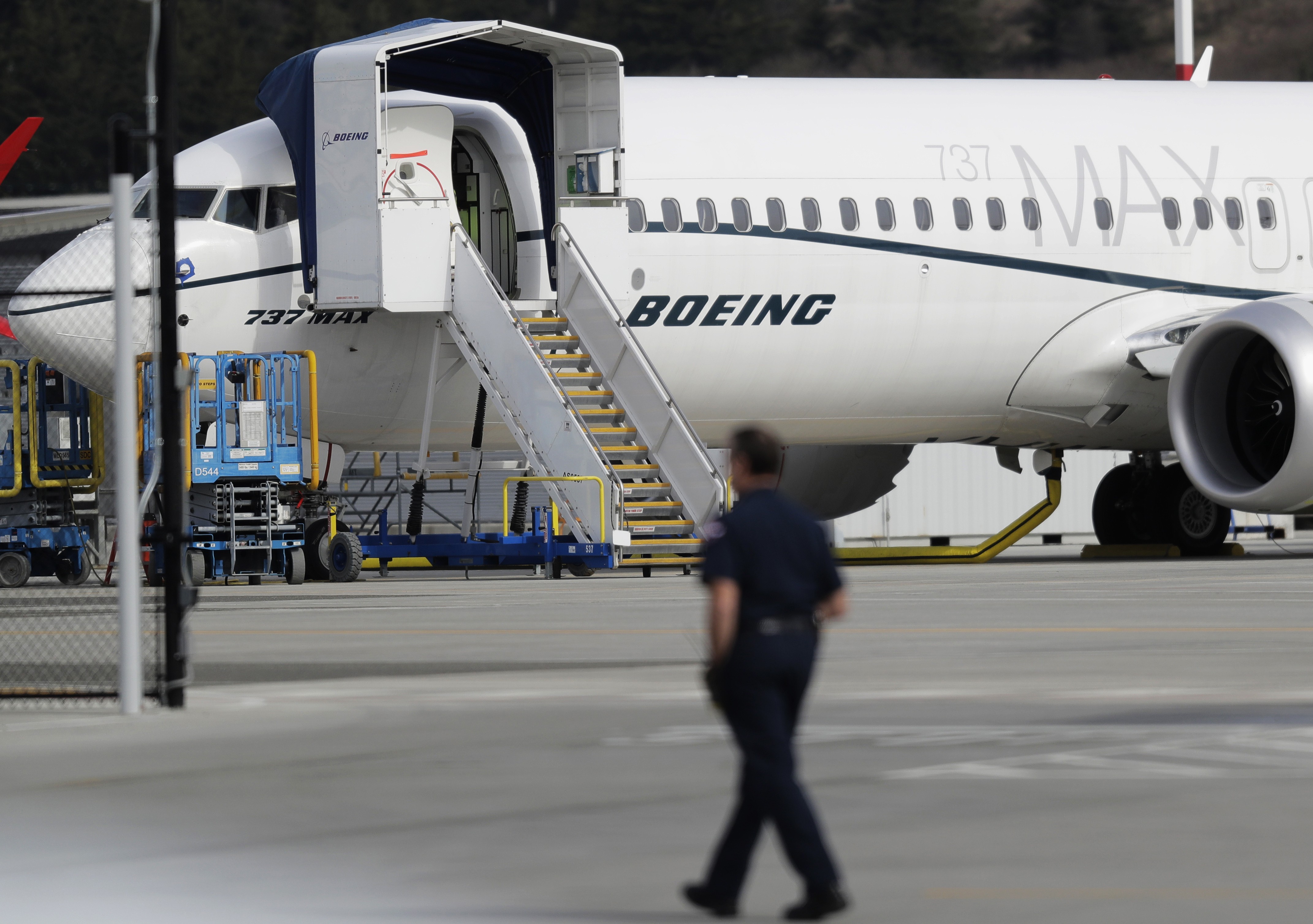 Justiça nega pedido de associações brasileiras que queriam limitar a Boeing de contratar engenheiros da indústria nacional
